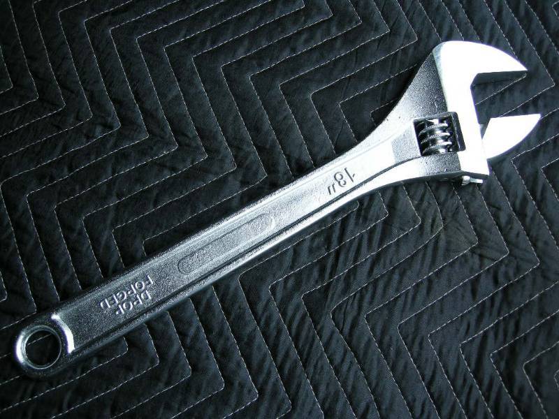 lot 149 image: 18 Adjustable wrench