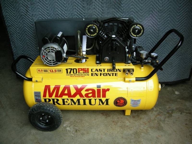 lot 4 image: MaxAir Premium Electric Horizontal Air Compressor