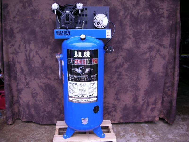 lot 31 image: Eagle 60 Upright Air Compressor