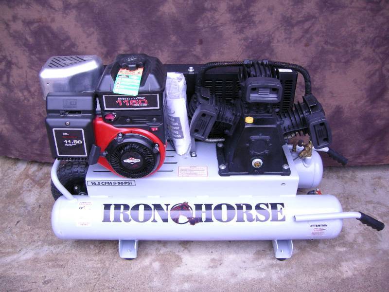 lot 63 image: Iron Horse Job Site Twin Tank Air Compressor