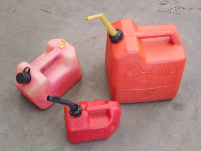 lot 42 image: Lot Of (3) Plastic Gas Cans ...
