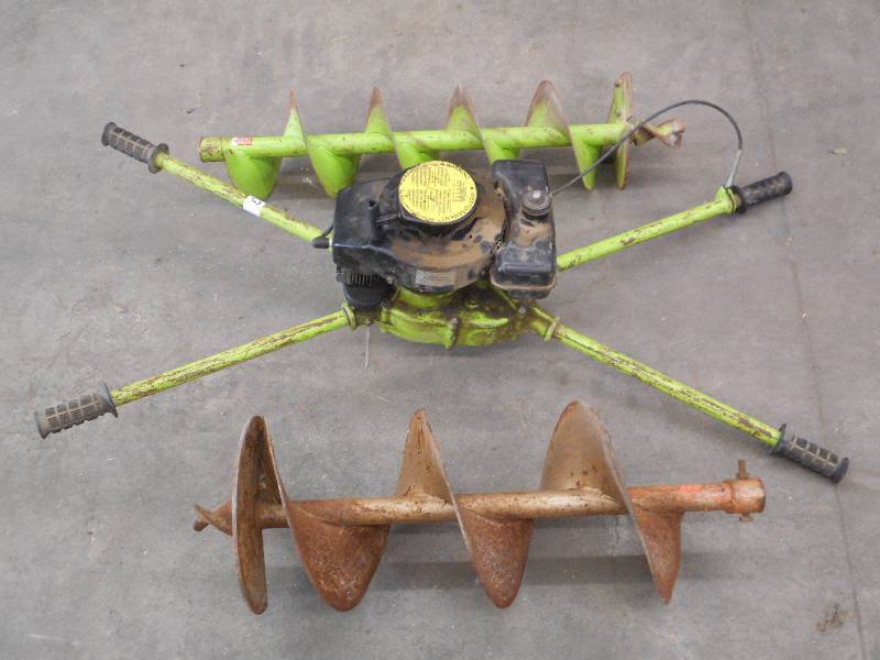 lot 13 image: Dayton Model 2Z677A 2-Man Gas-Power...