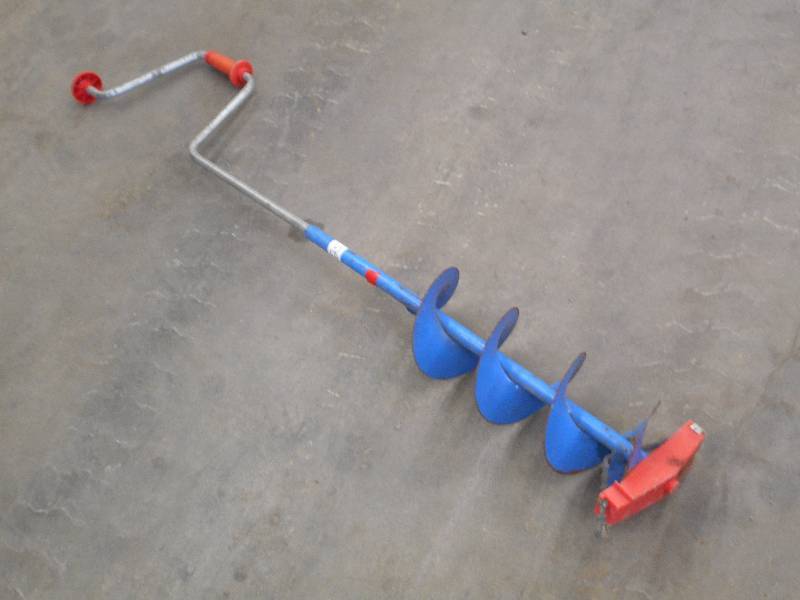 lot 25 image: 6 Ice Auger ...