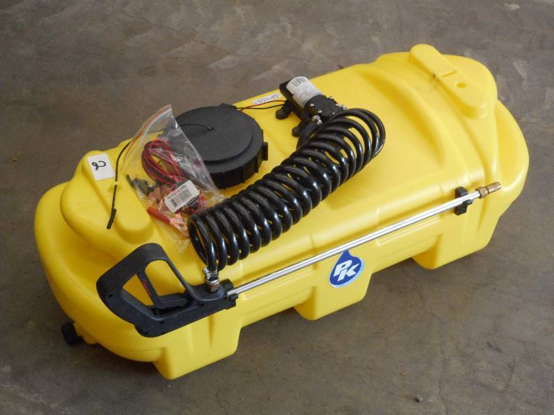 lot 2 image: New Unused RK 15-Gallon 12Volt Spra...