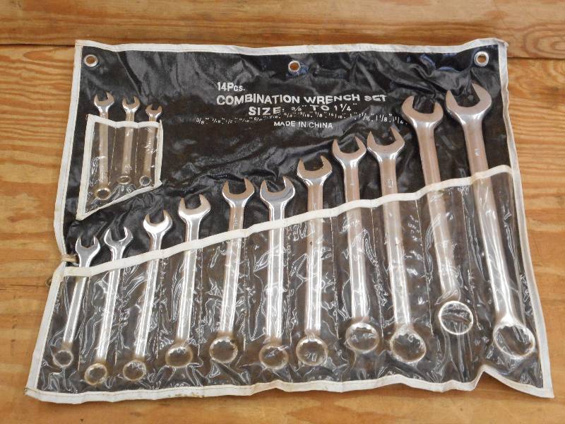 lot 48 image: 14-Piece Combination SAE Wrench Set...