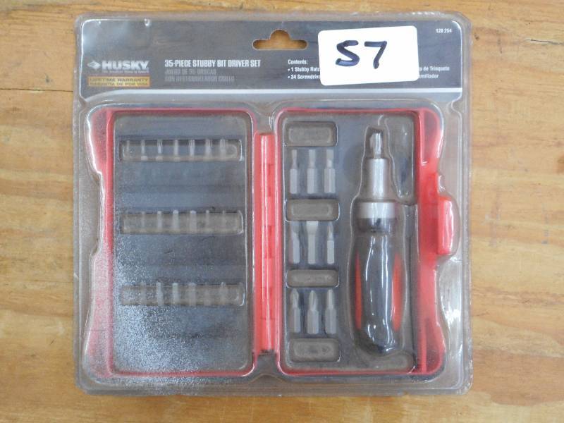 lot 57 image: Unused Husky 35-Piece Stubby Bit Dr...