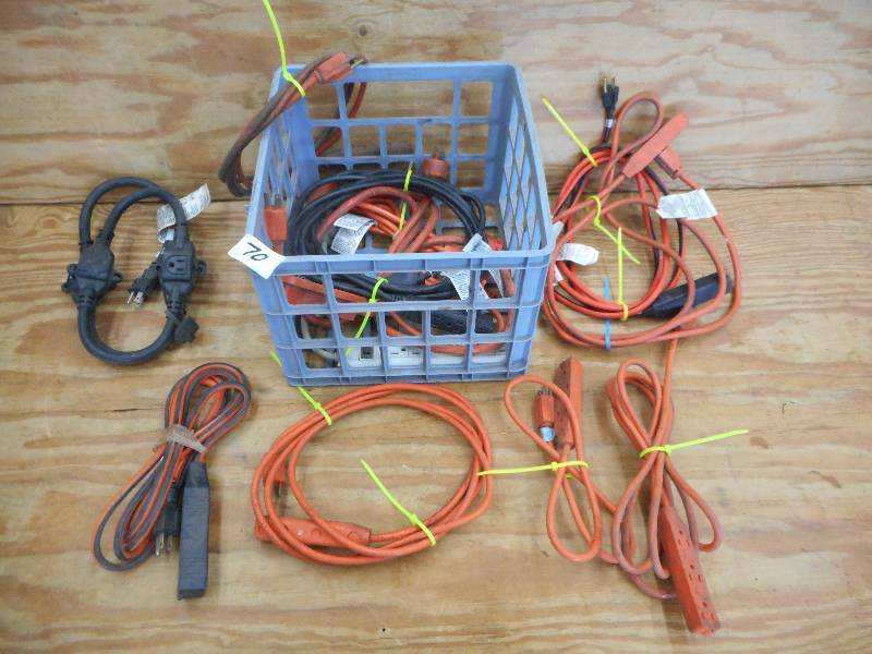 lot 70 image: Lot Of Assorted Electric Cords ...
