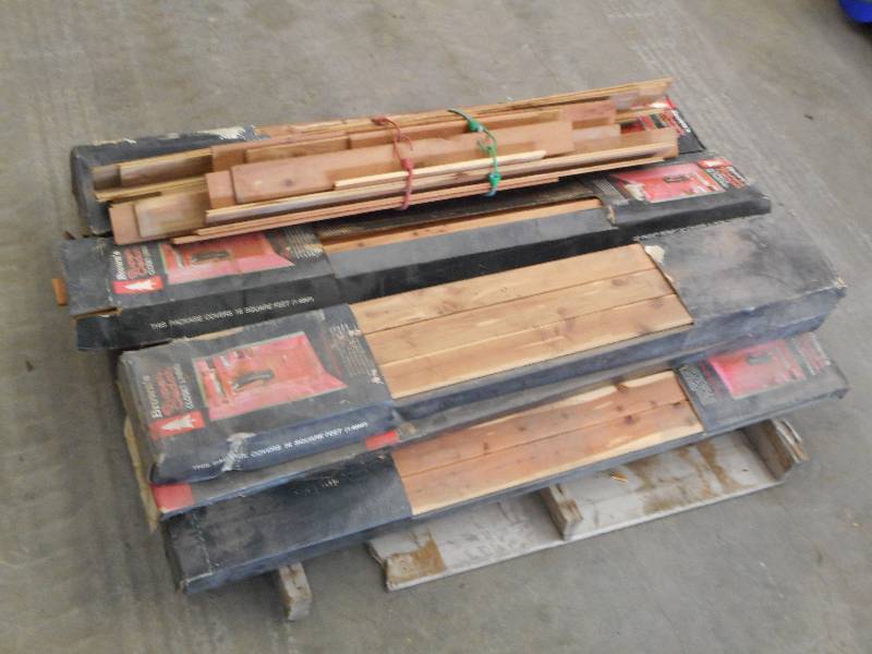 lot 71 image: Pallet Of Unused Browns Super-Cedar...