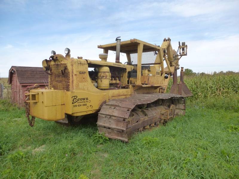 Caterpillar D8H Tile Plow