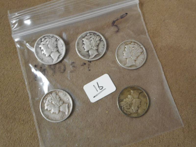 (5) 1940s Mercury Dimes ...