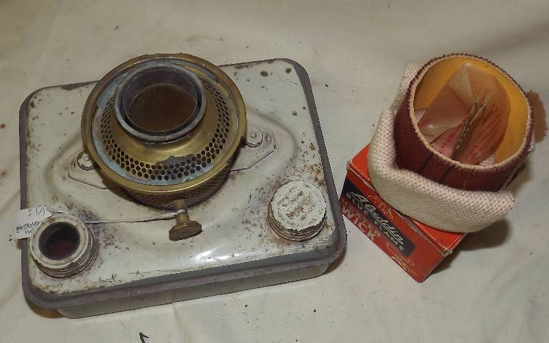 Vintage Aladdin Kerosene Lamp