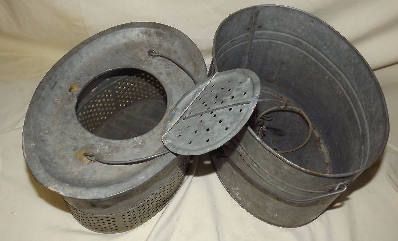 Galvanized Wooden Handel Oval Minnow Pail Bucket