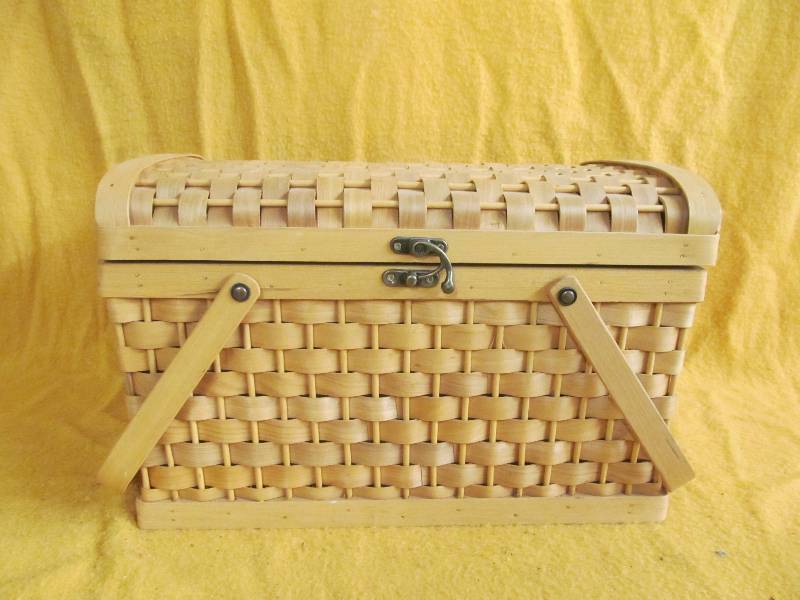 picnic basket