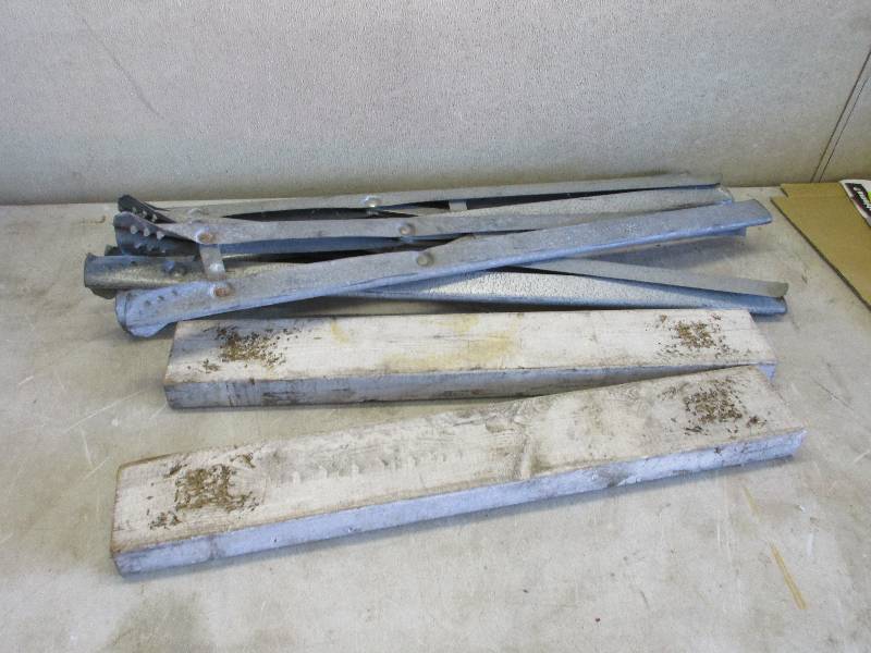 sawhorses