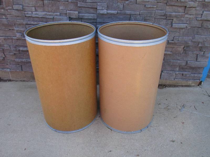 2 Cardboards drums with lids