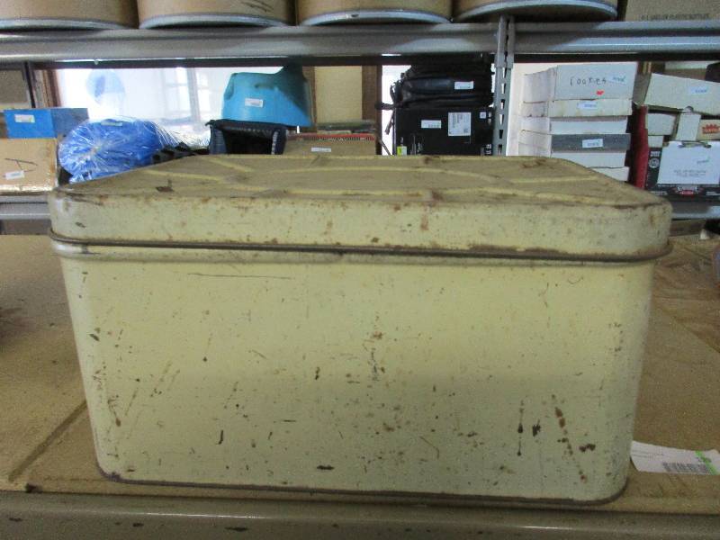 Vintage tin