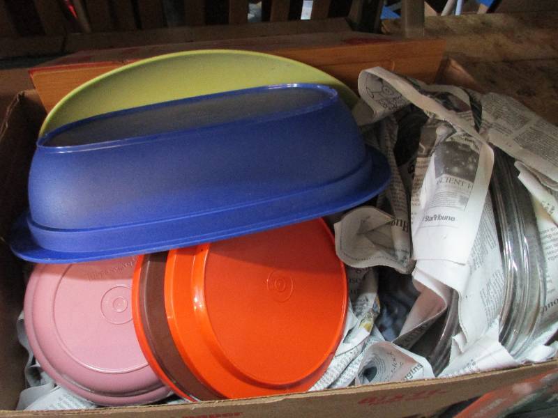 Kitchen containers, cooking dishes
