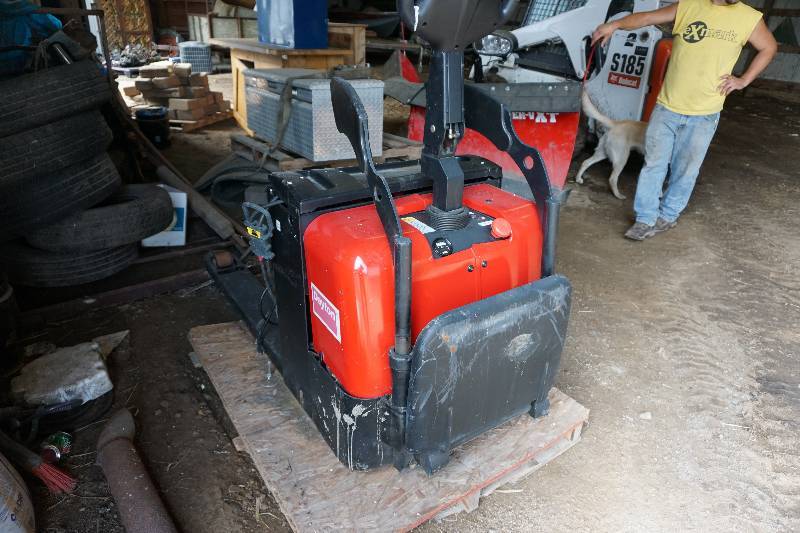 lot 5 image: Dayton Model 2LEB9 Battery Powered 4500 lb Pallet Jack Material Mover