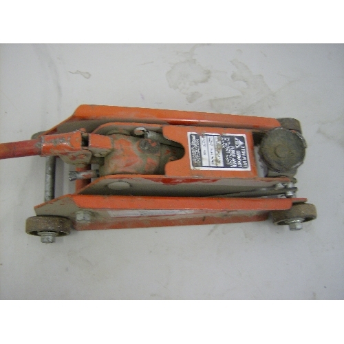 High lift compact jack