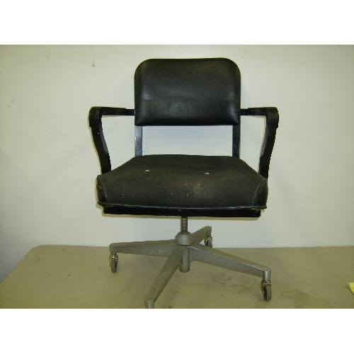 Shop chair