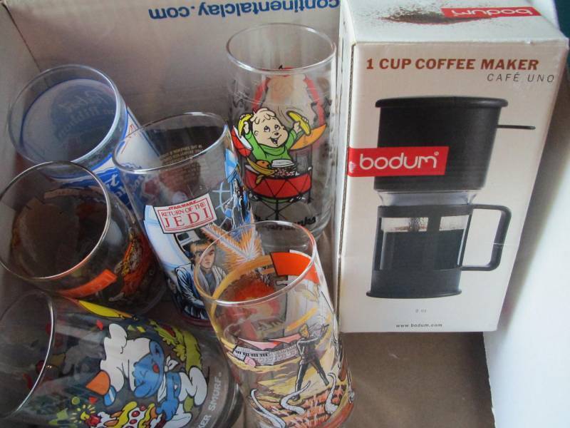 Bodum coffee maker, six glasses