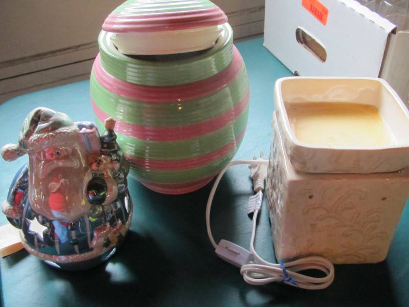Cookie jar, glass beads, candle burner, candle holder, votive burner,� poker matt