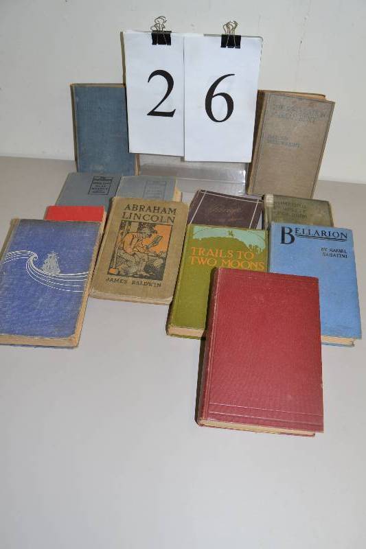 lot 26 image: Antique, Vintage Books