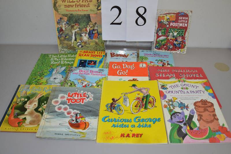 lot 28 image: Childrens Vintage Books