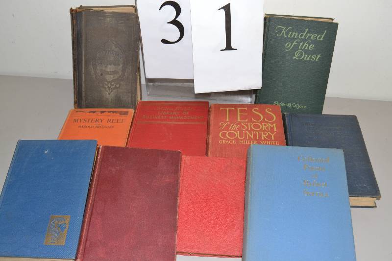 lot 31 image: Antique, Vintage Books