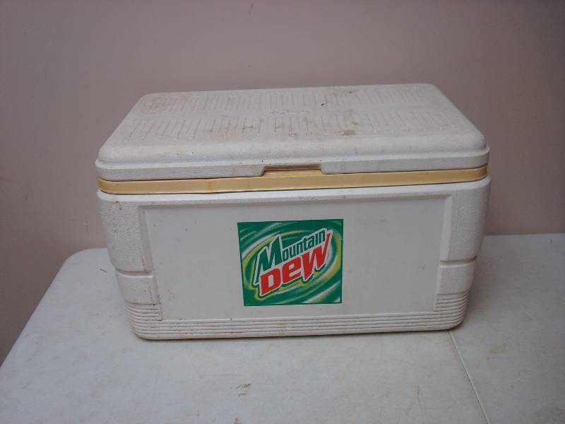 lot 9 image: Mountain Dew Cooler, Used, Some Wear