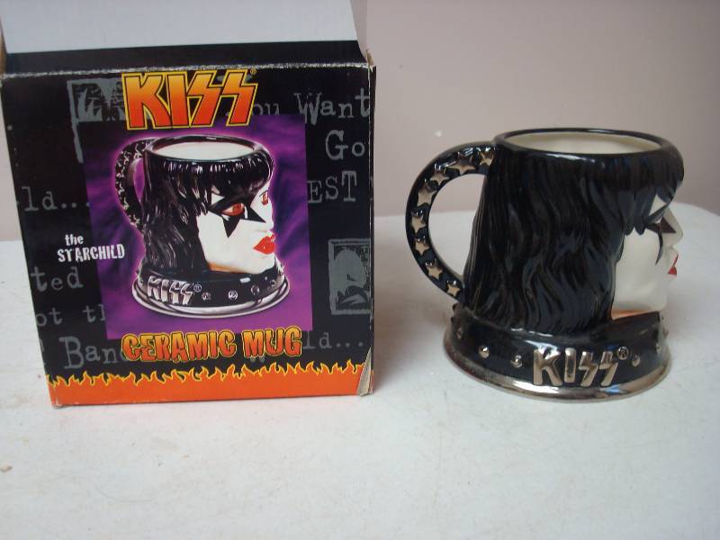 lot 21 image: KISS Starchild Mug