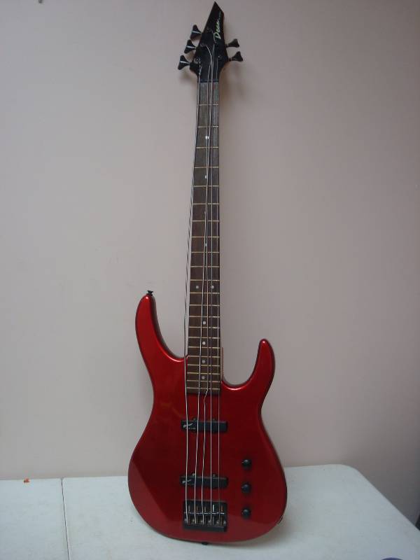 lot 51 image: Dean Electric Guitar, Untested, Shows Wear, Rust On Springs