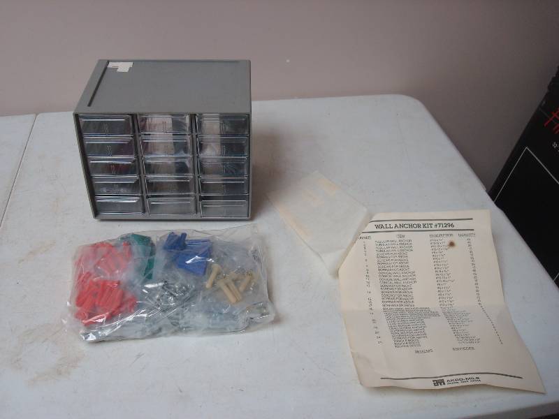 lot 54 image: Plastic Screw Bin, New With Accessories