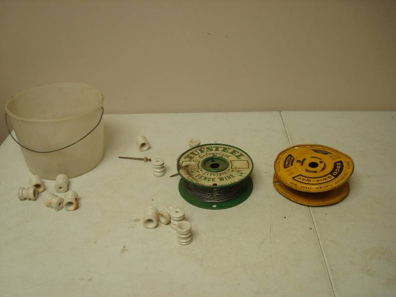 lot 57 image: Lot Of Metal Wire