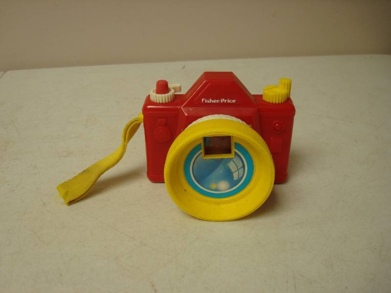 lot 71 image: Fisher Price Toy Camera