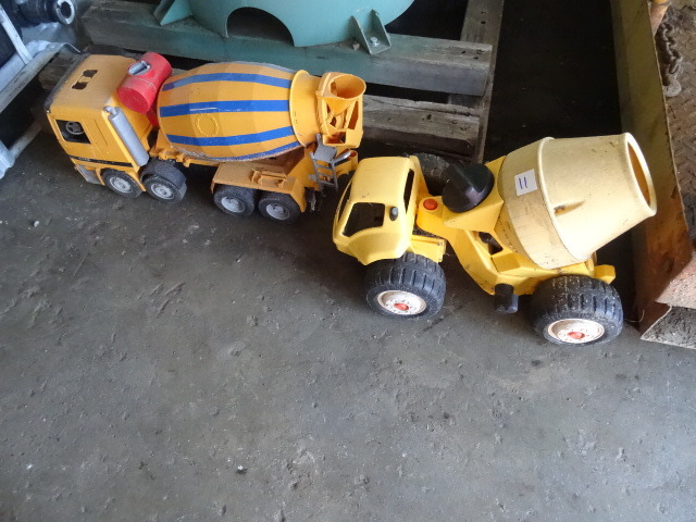 2 Plastic Kids Toy Trucks