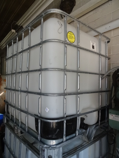 250 Gal. Plastic Caged Tote