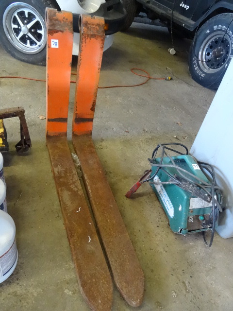 Pair of Heavy Duty Forks.