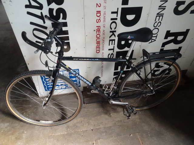 Schwinn Cross Cut Bike 21 Speed