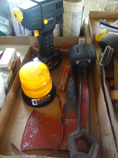Cordless Air Inflators, Axe,