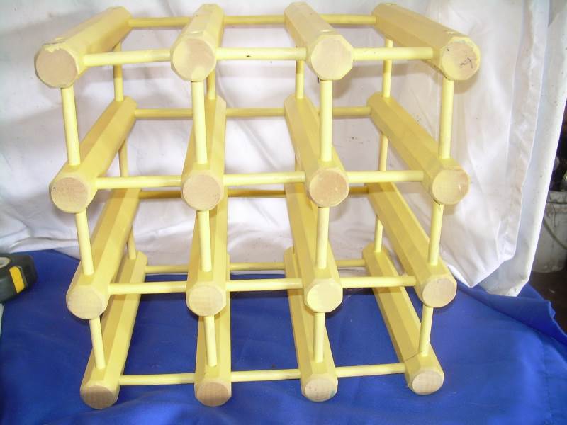 lot 21 image: wooden wine rack