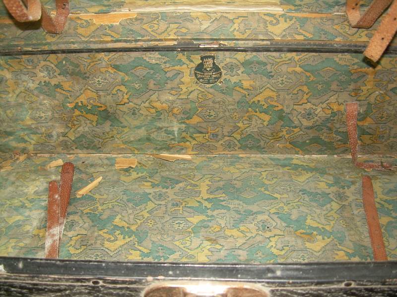 lot 67 image: antique samsor hyde trunk