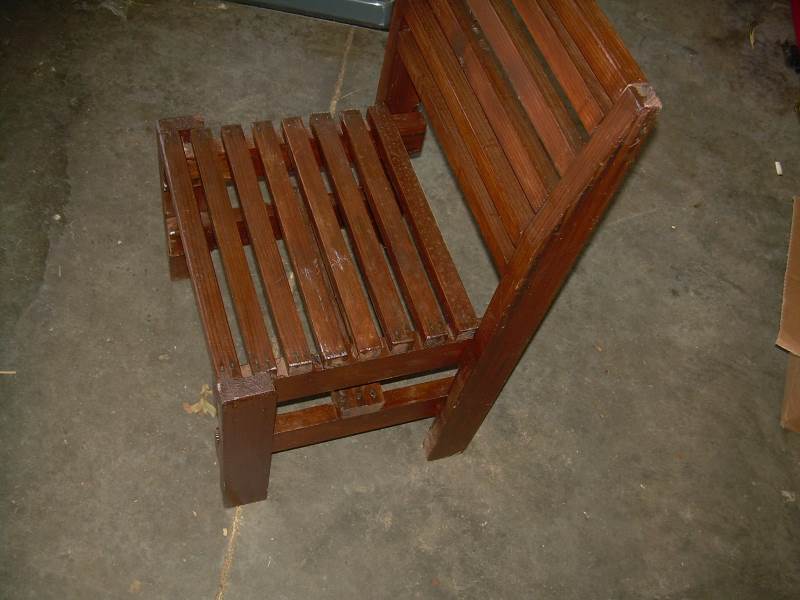 lot 102 image: vintage wooden chair