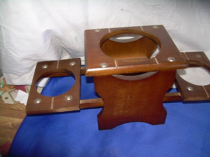 lot 103 image: wooden glass holder and carrier case