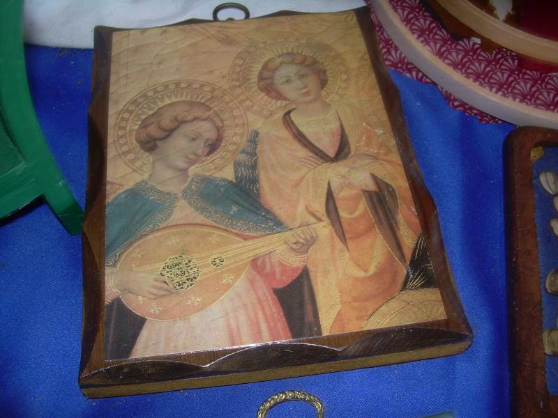 lot 106 image: vintage house decor