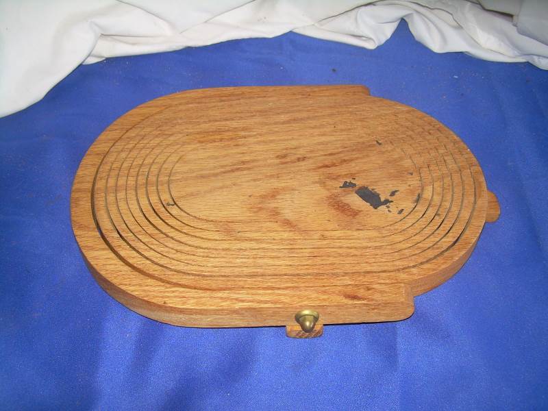 lot 113 image: vintage collapsing wooden baskey