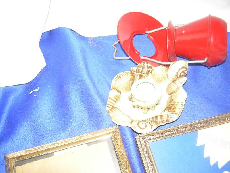 lot 162 image: vintage misc