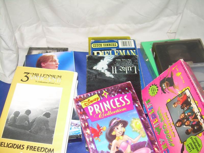 lot 183 image: box vhs tapes