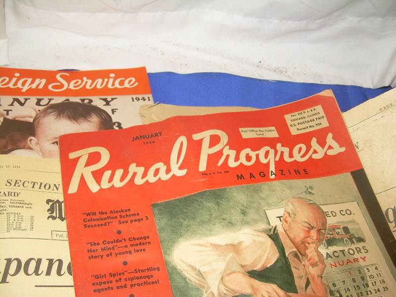 lot 195 image: vintage newspapers