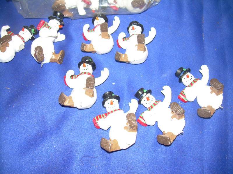 lot 198 image: vintage snowman figurenes